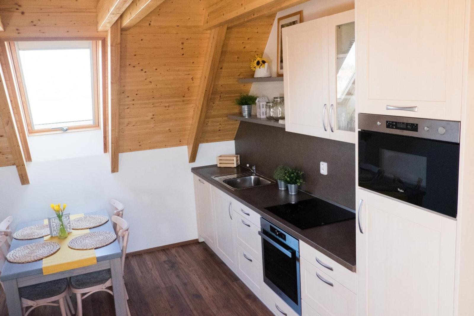 Apollon Apartment *